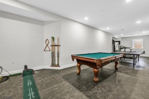 125 Hamilton Trail Totowa NJ 07512