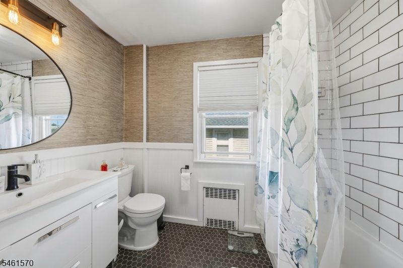 344 Rutherford Avenue Lyndhurst NJ 07071
