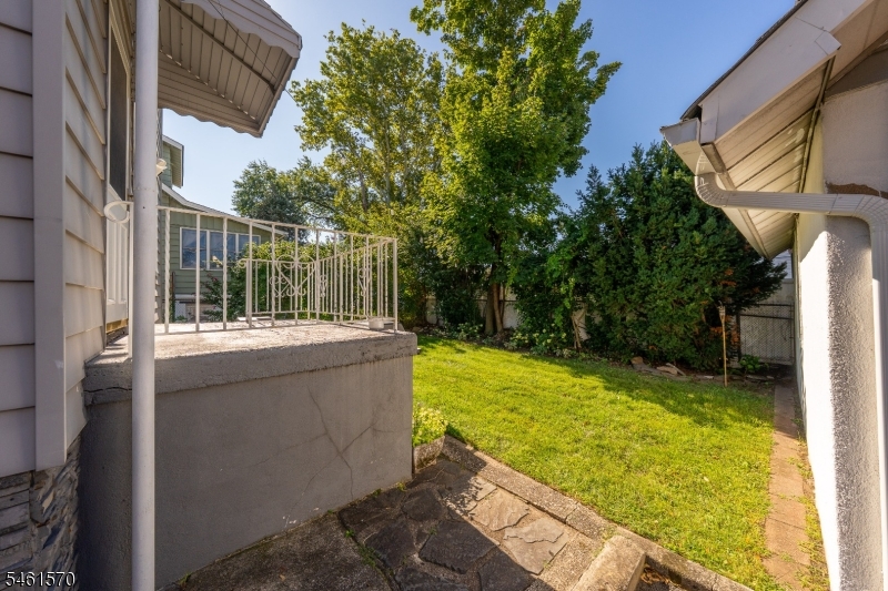 344 Rutherford Avenue Lyndhurst NJ 07071