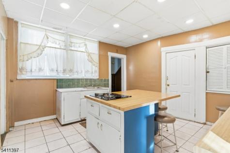 44 N 10th Street Newark NJ 07107
