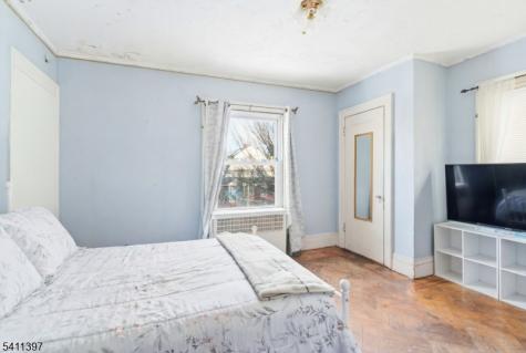 44 N 10th Street Newark NJ 07107