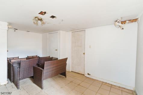 44 N 10th Street Newark NJ 07107