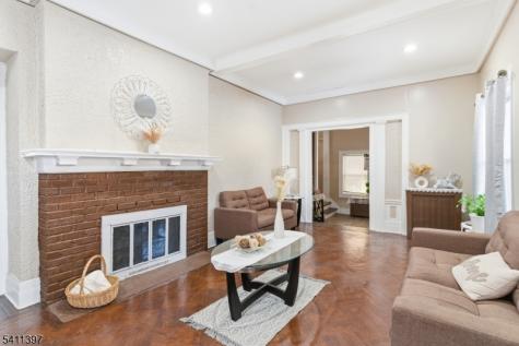 44 N 10th Street Newark NJ 07107