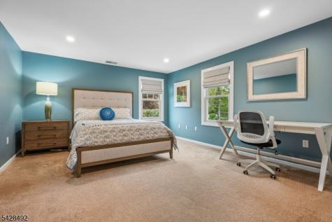 18 Sandy Hill Road Chatham NJ 07928