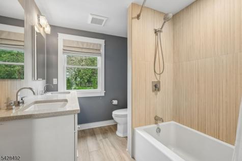 18 Sandy Hill Road Chatham NJ 07928