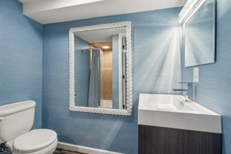 18 Sandy Hill Road Chatham NJ 07928