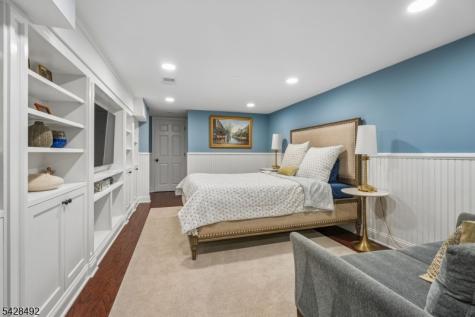 18 Sandy Hill Road Chatham NJ 07928