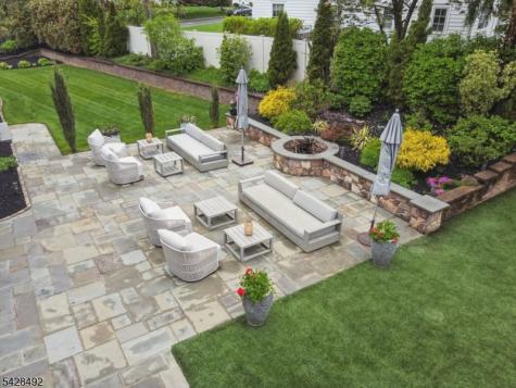 18 Sandy Hill Road Chatham NJ 07928