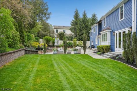 18 Sandy Hill Road Chatham NJ 07928