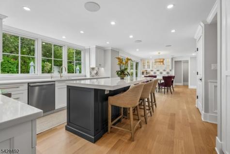 18 Sandy Hill Road Chatham NJ 07928