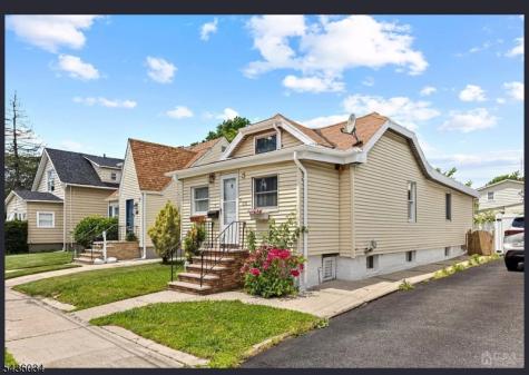 258 Randolph Street Carteret NJ 07008