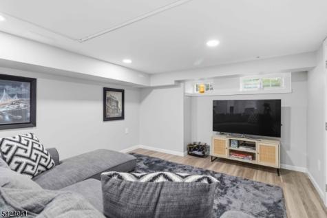 103 3RD Avenue Little Falls NJ 07424