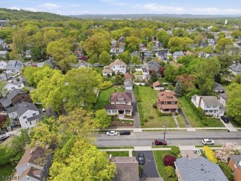 103 3RD Avenue Little Falls NJ 07424