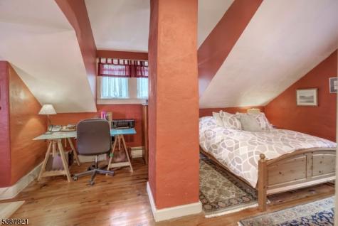 31 Fox Farm Road Lopatcong NJ 08865