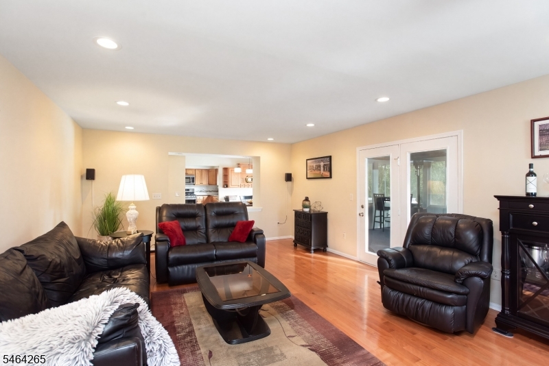 66 Perrine Pike Hillsborough NJ 08844