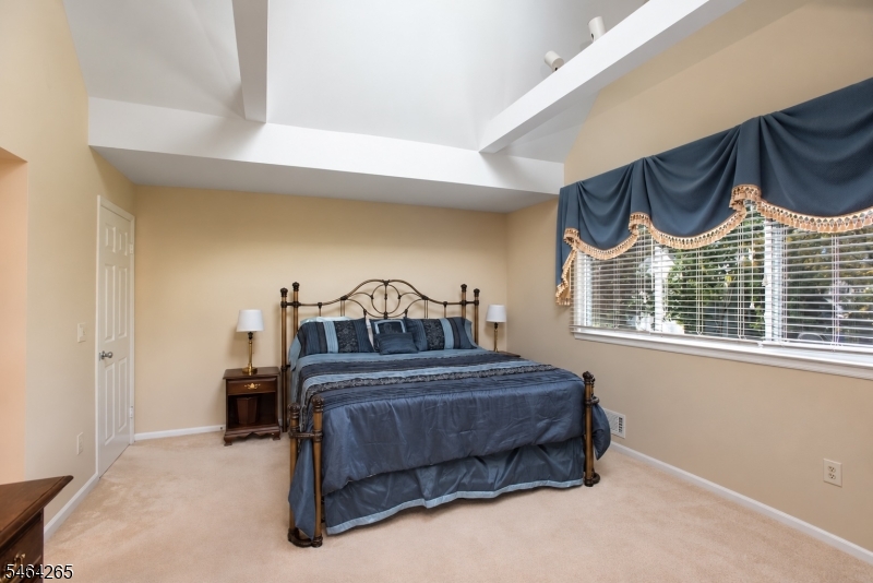 66 Perrine Pike Hillsborough NJ 08844