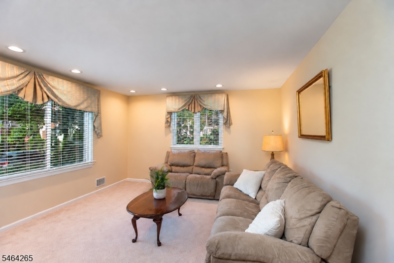 66 Perrine Pike Hillsborough NJ 08844