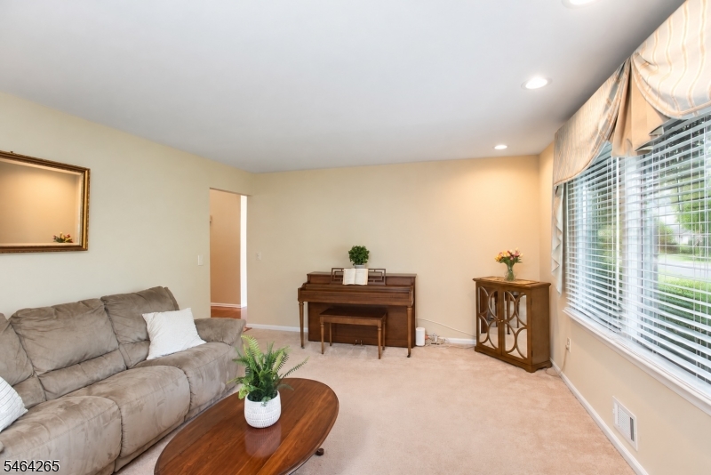 66 Perrine Pike Hillsborough NJ 08844