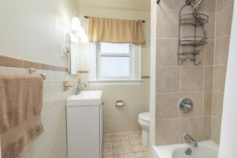 76 Elliot Place East Orange NJ 07018