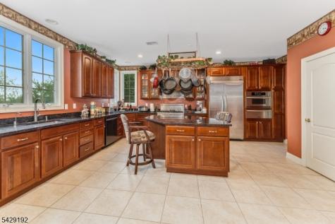 3 Kentview Court Raritan NJ 08822