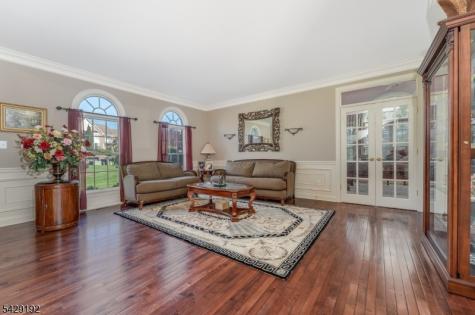 3 Kentview Court Raritan NJ 08822