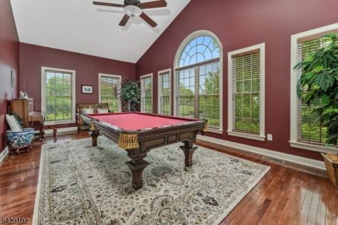 3 Kentview Court Raritan NJ 08822