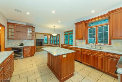 50 Gormley Lane Kinnelon NJ 07405