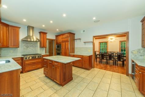 50 Gormley Lane Kinnelon NJ 07405