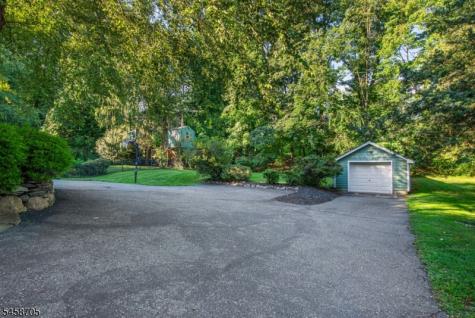 50 Gormley Lane Kinnelon NJ 07405