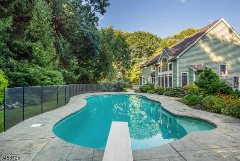 50 Gormley Lane Kinnelon NJ 07405