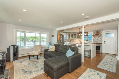 33 S Lakeside Avenue Jefferson NJ 07849