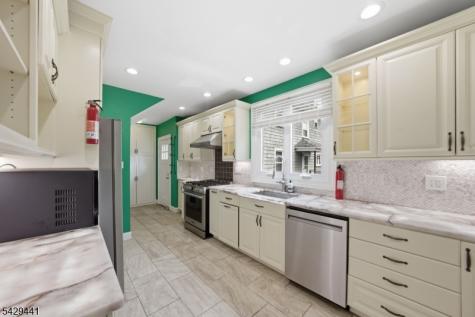 748 Livingston Road Elizabeth NJ 07208