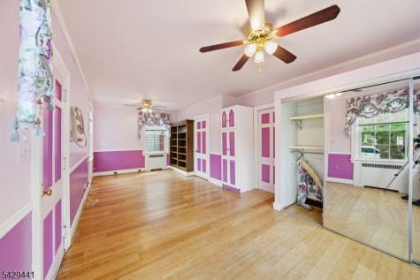 748 Livingston Road Elizabeth NJ 07208