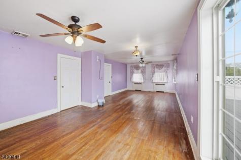 748 Livingston Road Elizabeth NJ 07208
