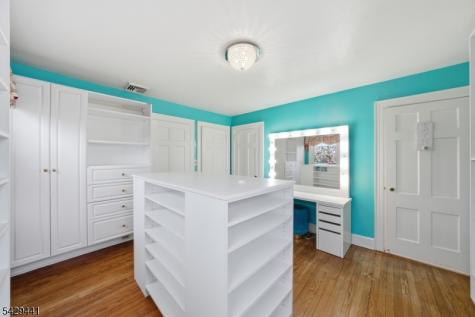748 Livingston Road Elizabeth NJ 07208