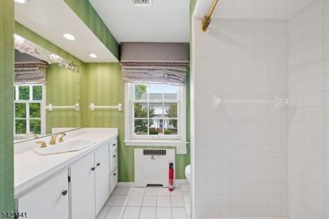 748 Livingston Road Elizabeth NJ 07208