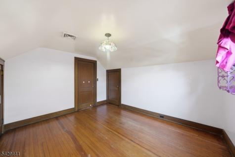 748 Livingston Road Elizabeth NJ 07208