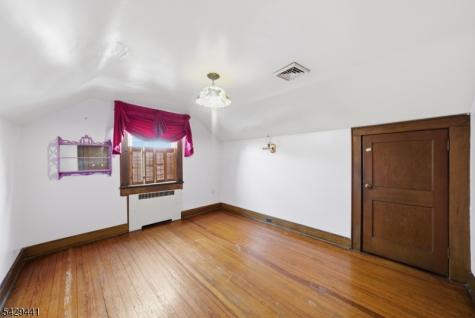 748 Livingston Road Elizabeth NJ 07208