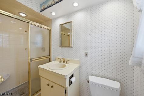 748 Livingston Road Elizabeth NJ 07208