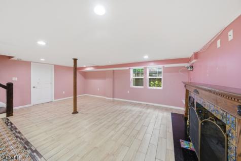 748 Livingston Road Elizabeth NJ 07208