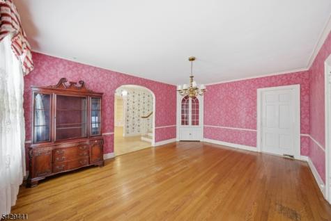 748 Livingston Road Elizabeth NJ 07208