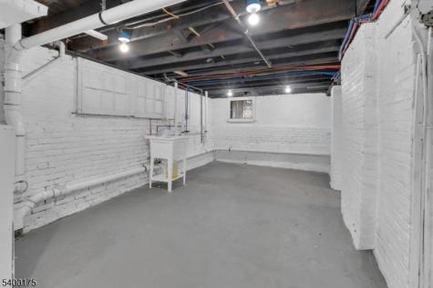 80 N 22nd Street East Orange NJ 07017