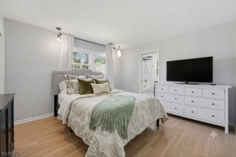 10 Happel Court Scotch Plains NJ 07076