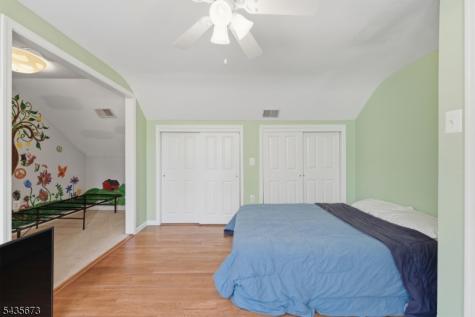 10 Happel Court Scotch Plains NJ 07076