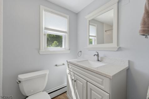 10 Happel Court Scotch Plains NJ 07076