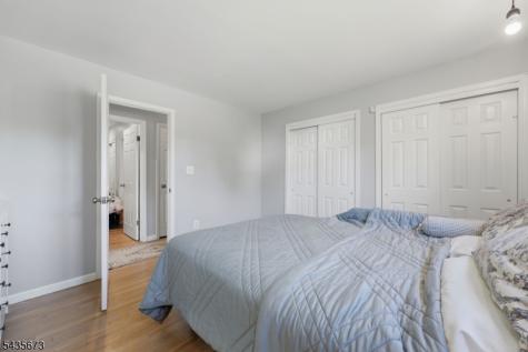 10 Happel Court Scotch Plains NJ 07076