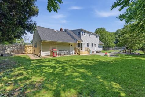 10 Happel Court Scotch Plains NJ 07076