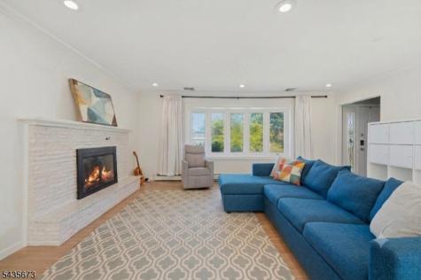 10 Happel Court Scotch Plains NJ 07076