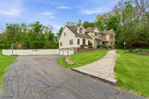 9 Valley Manor Drive Sparta NJ 07871