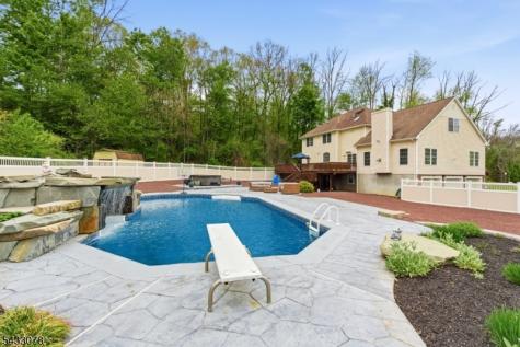 9 Valley Manor Drive Sparta NJ 07871